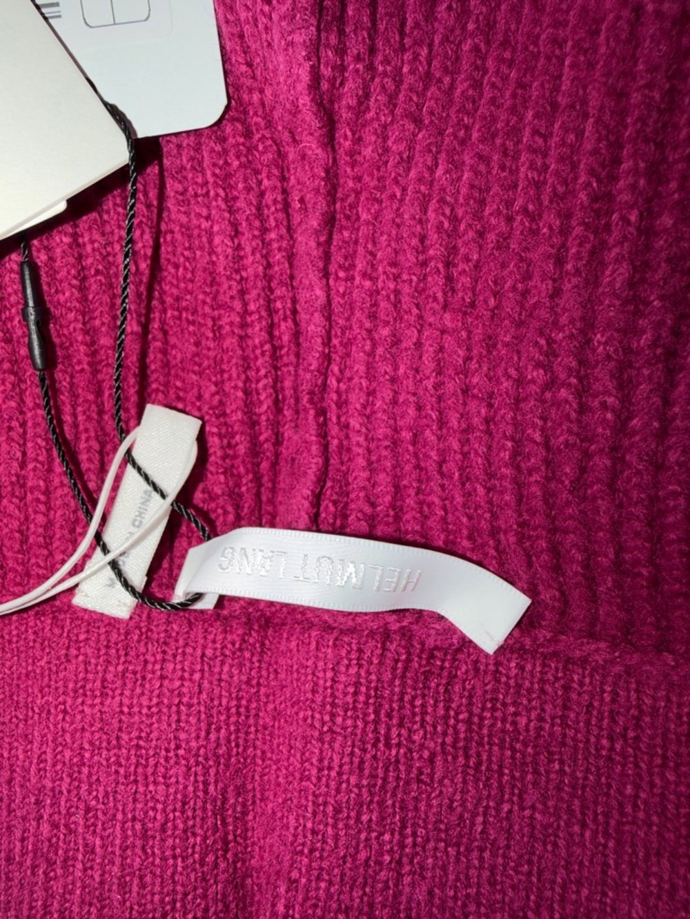 Helmut Lang High-Waist Shorts in Berry - Picture 7 of 10